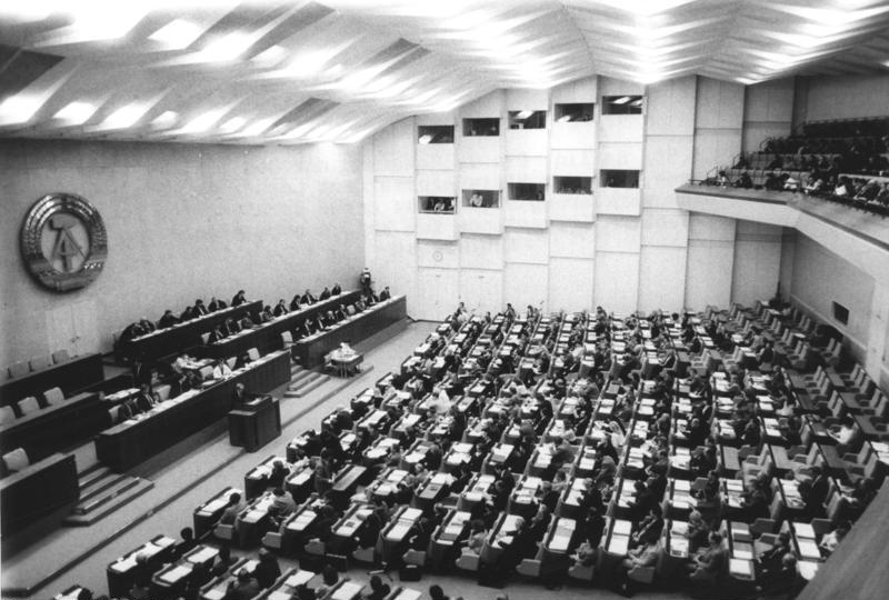Berlin, 3. Volkskammertagung, Saal, 19. April 1990